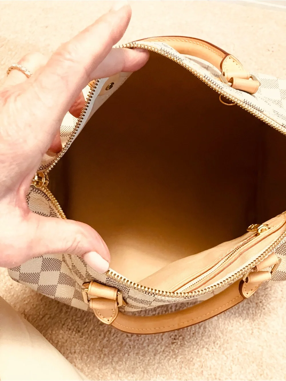 AUTH Louis Vuitton Speedy Bandoulière 30 Damier Azur w/ Strap Lock Key Dust Bag - Picture 8 of 10